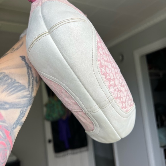 Coach Light Pink Soho Signature Hobo Bag M33-6351 - Picture 3 of 6